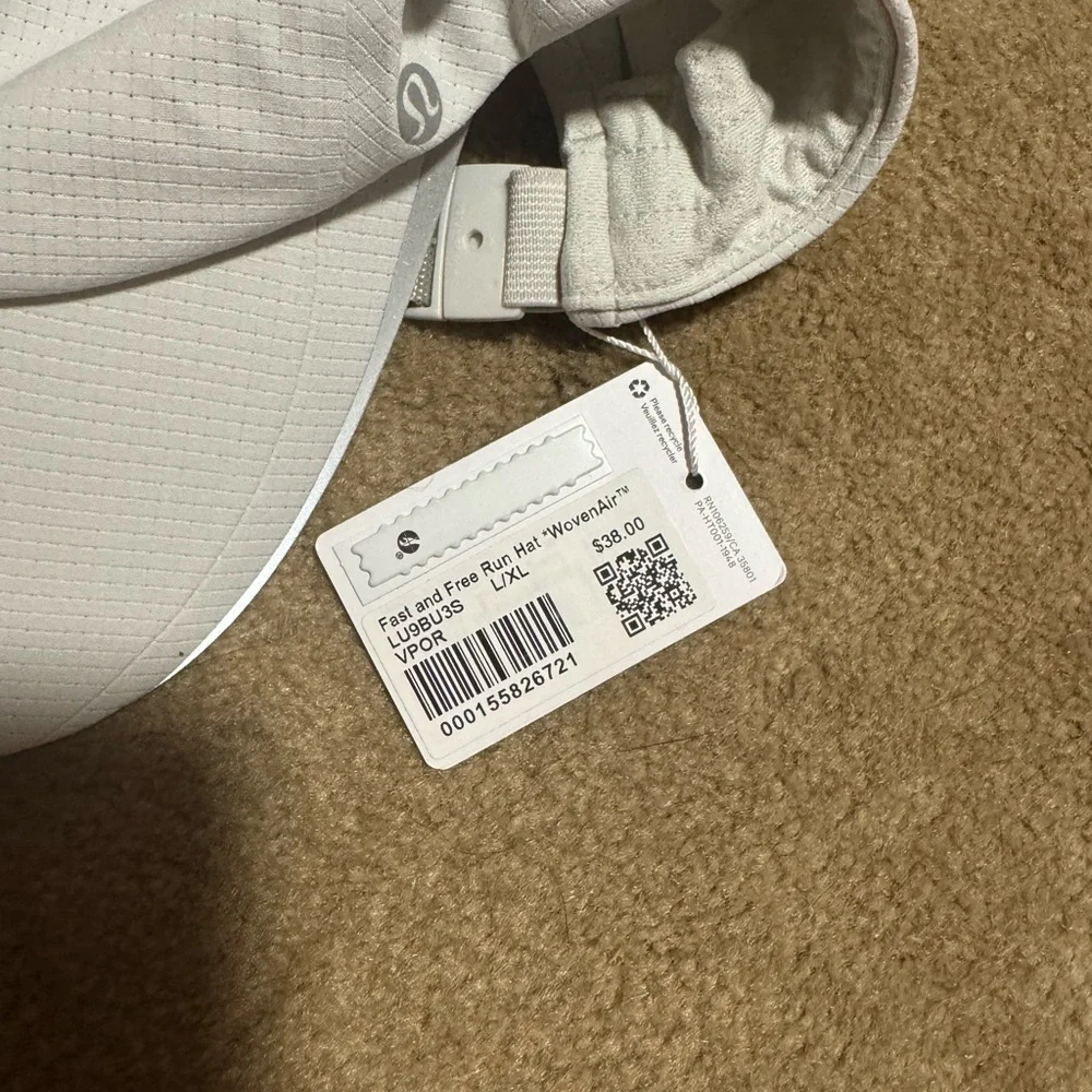 NWT Lululemon Fast and Free Hat